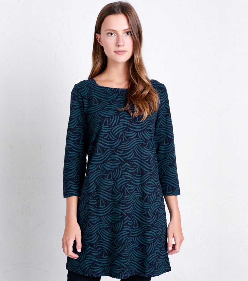 Rocky Path Tunic - Waves Raven